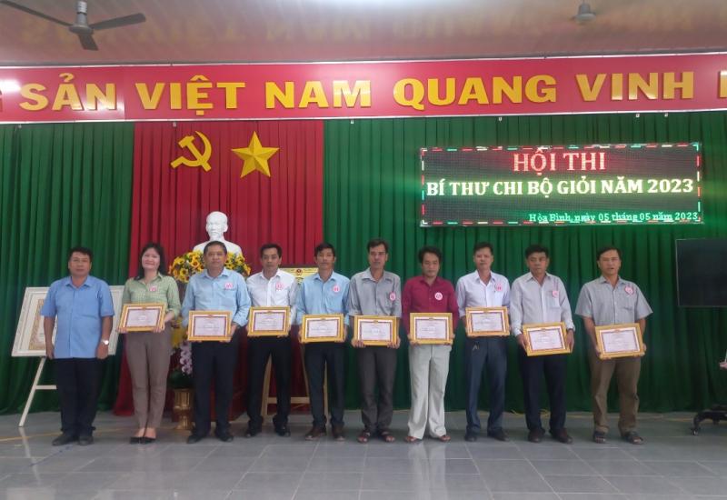 HỘI THI BÍ THƯ CHI BỘ GIỎI 