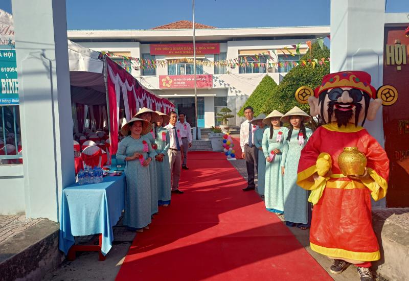 LỄ CÔNG BỖ ĐẠT CHUẨN XÃ NÔNG THÔN MỚI